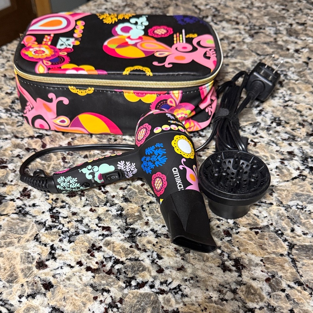 Amika Mini Hair Dryer Set with Case